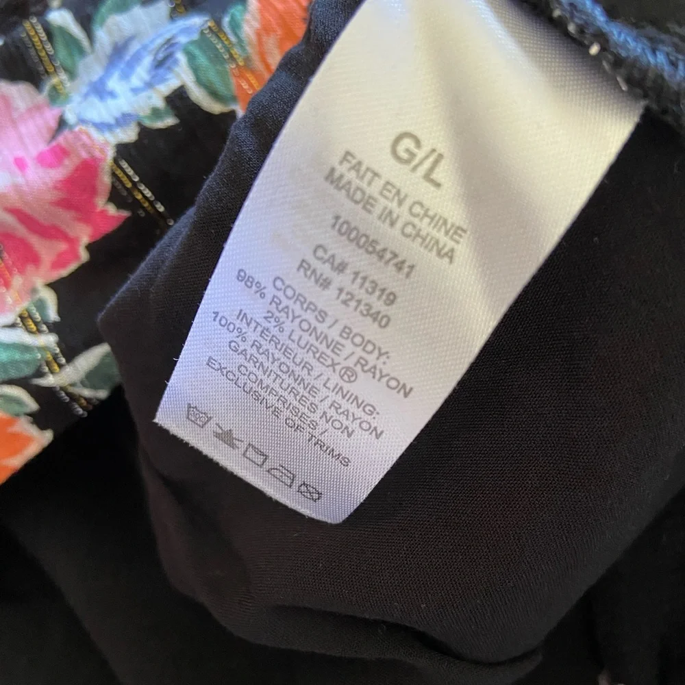 Floral ruffle skirt, garage size L